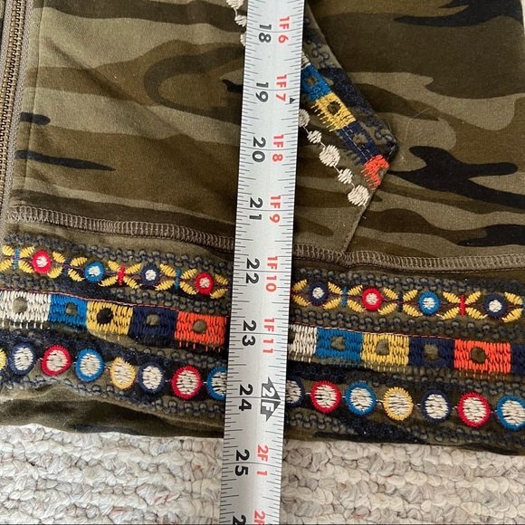 Johnny Was Camo Green Rina Raglan Hoodie Jacket - Picture 8 of 13